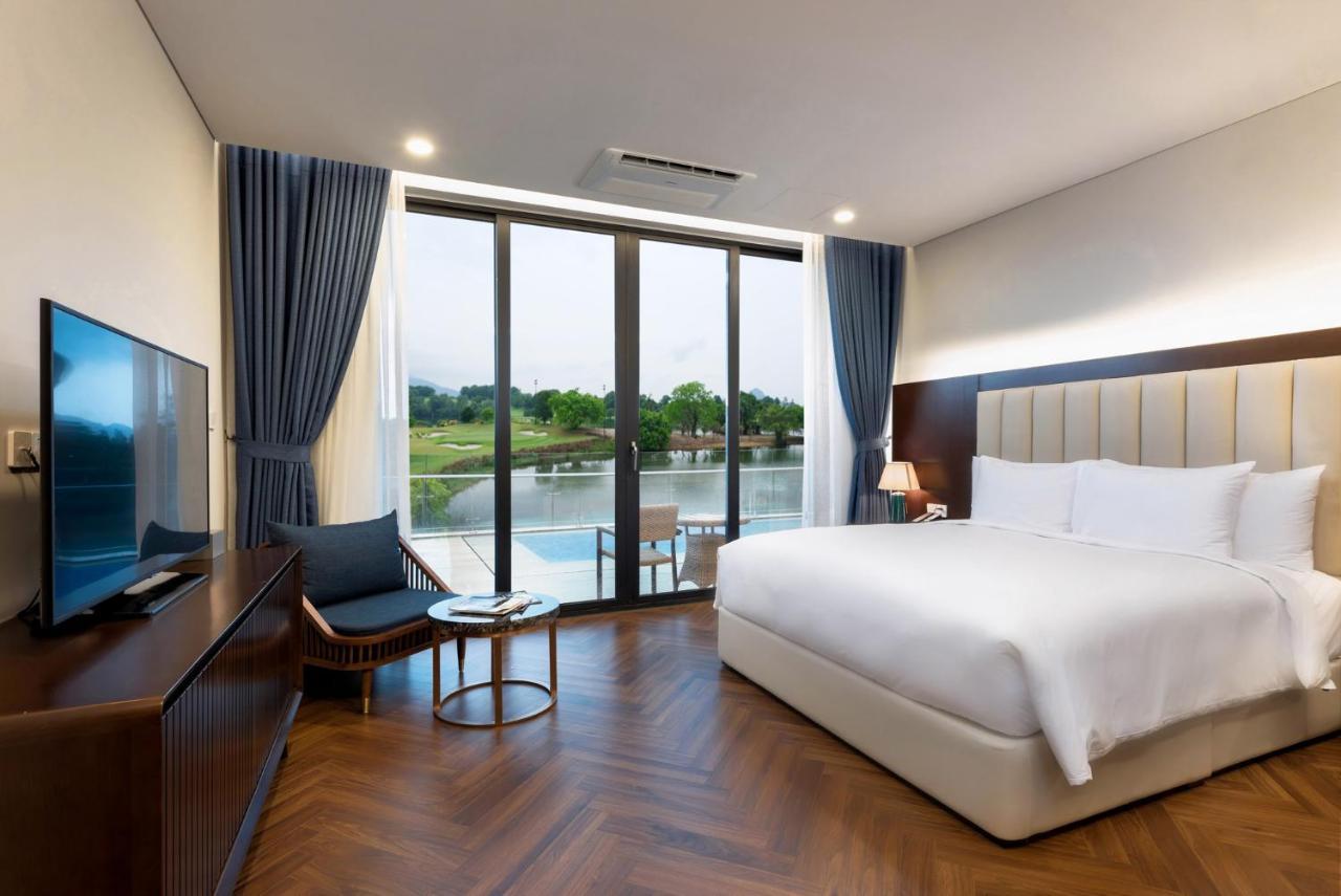 Wyndham Sky Lake Resort And Villas Hanoi Luaran gambar