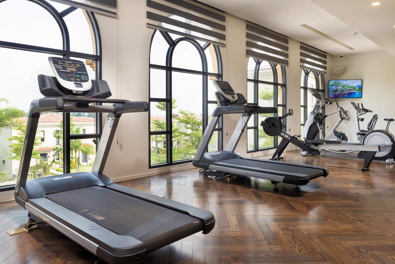 Wyndham Sky Lake Resort And Villas Hanoi Luaran gambar