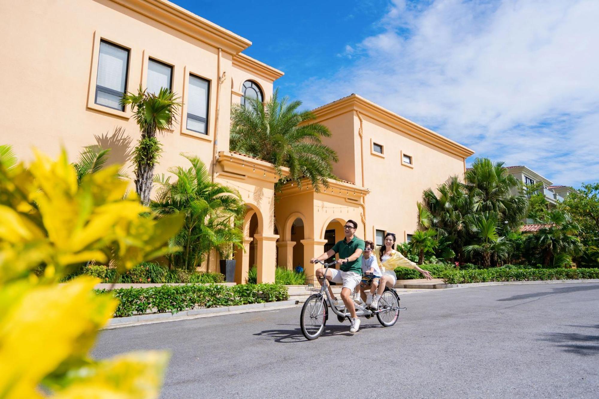 Wyndham Sky Lake Resort And Villas Hanoi Luaran gambar